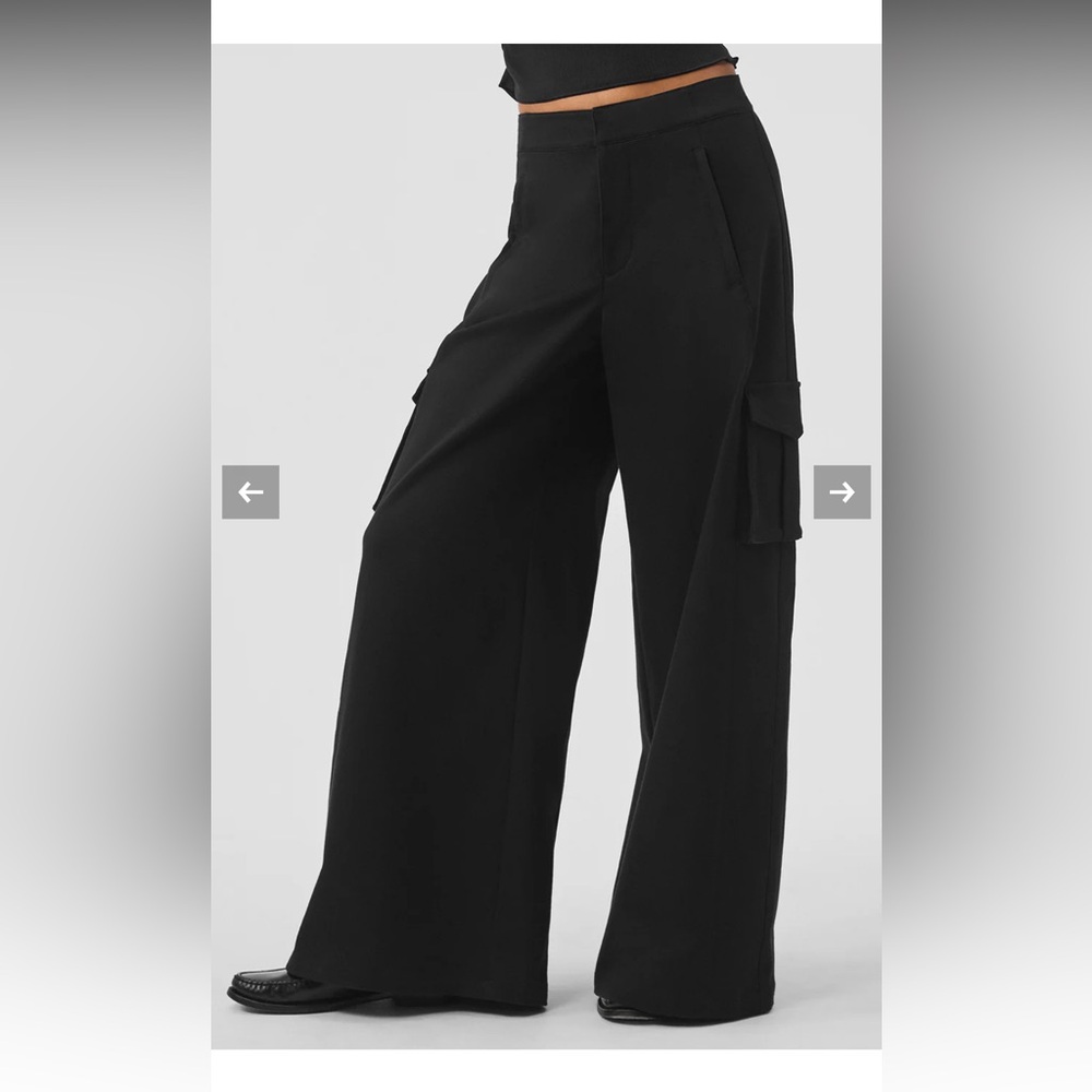 Alo Yoga Show Off Cargo Pants